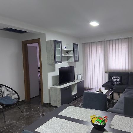 Malm Travnik Apartamento Exterior foto