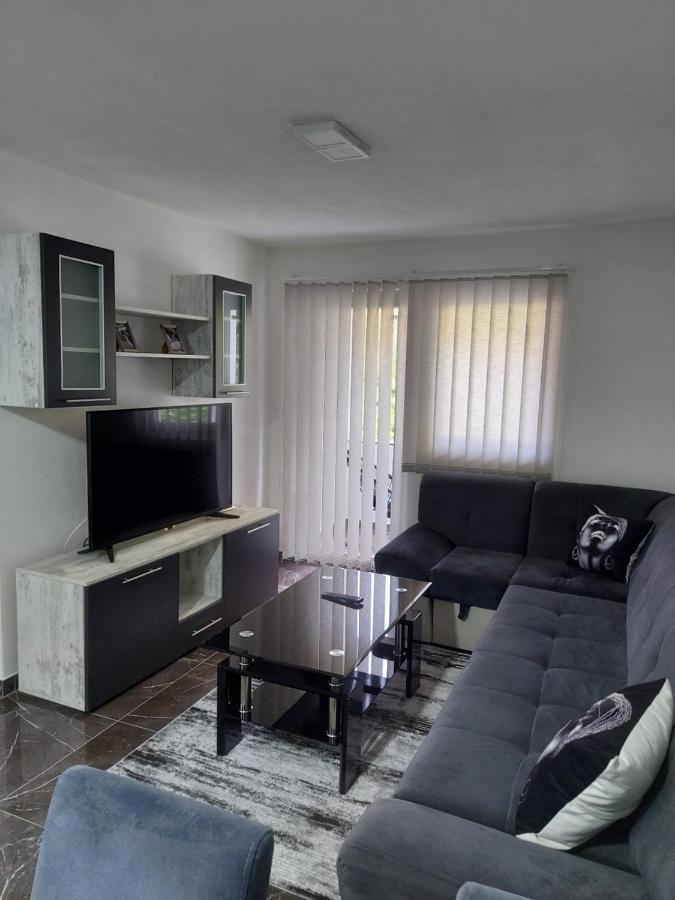 Malm Travnik Apartamento Exterior foto