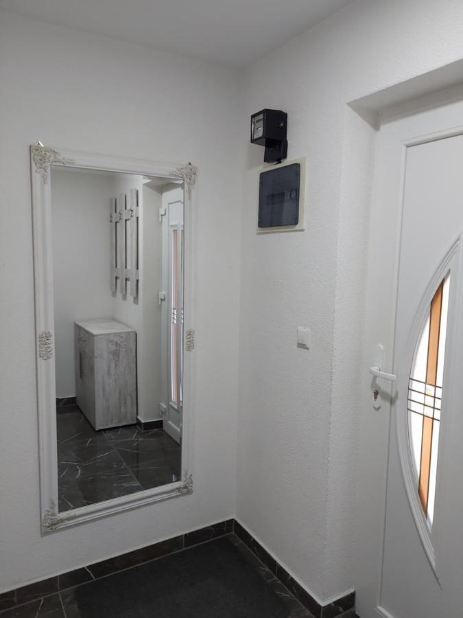 Malm Travnik Apartamento Exterior foto