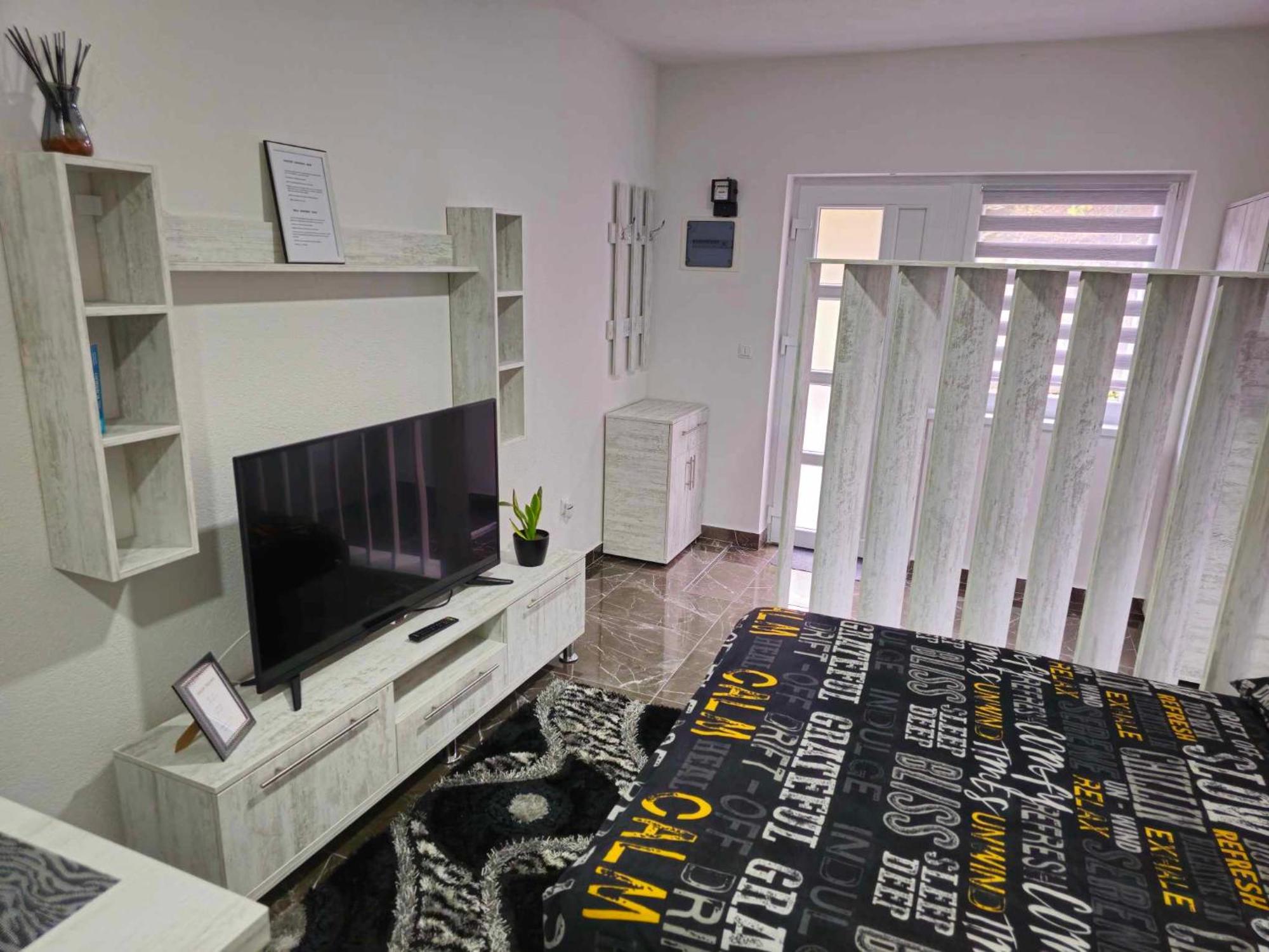 Malm Travnik Apartamento Exterior foto